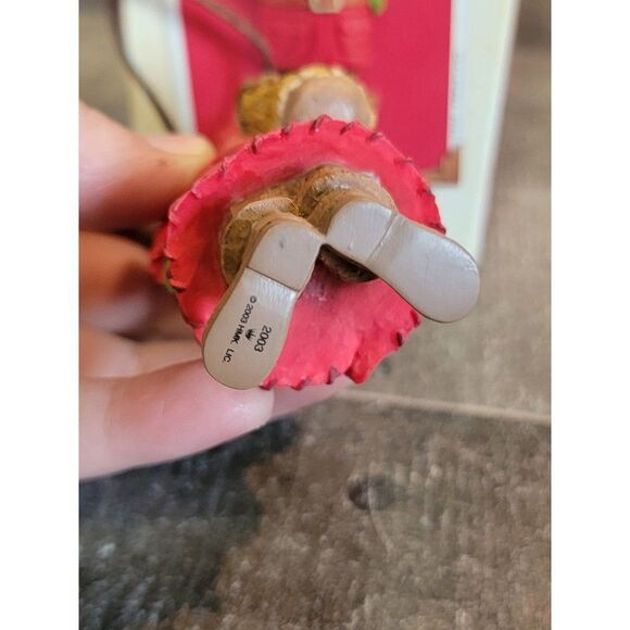 Hallmark 2003 Kris Kringle ornament Xmas Decor Santa - Picture 6 of 6